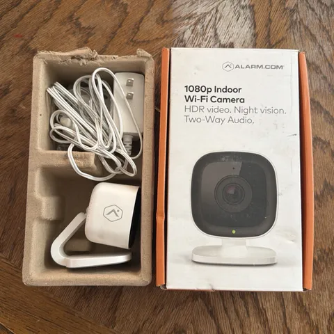 Alarm.com Lot Of 2 1080p Indoor Wi-Fi Security Camera HDR 2-Way Audio ADC-V515