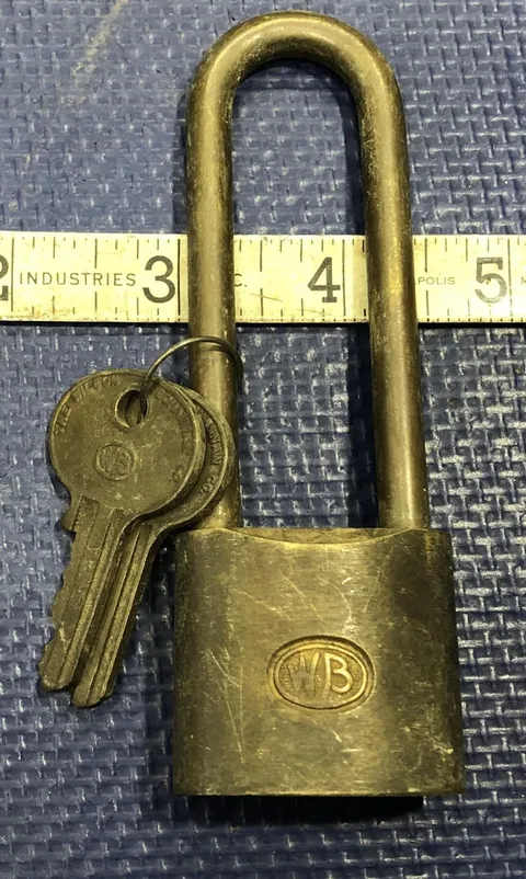 Wilson Bohannan WB Brass Padlock & 2 Keys 3'' shackle pad lock vintage