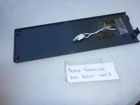 AU SELLER PROMISE TECHNOLOGY VESS A2200  6 HDD DOOR FLAP W/ KEY.  TESTED