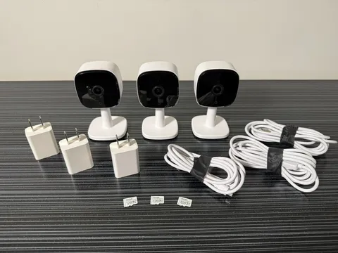 (3x) Eufy Security Cameras with (3x) 128GB SD Cards - Good Condition!
