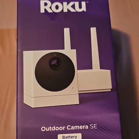 Roku Outdoor Camera SE Battery Wi-Fi 1080p IP Outdoor Security Camera CW1000R