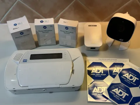 ADT Security System Bundle Panel + Camera + Sensors + Gateway + Stickers (Read)