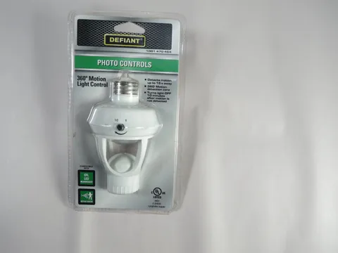 Defiant, Photo Controls, 360* Motion Light Control, 1001 470 464