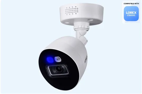 Lorex 4K Smart Deterrence CVI Wired Bullet Camera C884DA