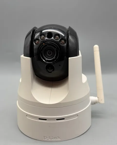 D-Link DCS-5222L Pan & Tilt Camera - Unit Only - Tested