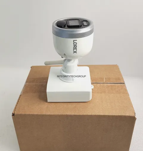 Lorex U222AA 1080p HD Wire-Free Camera 60ft Night Vision White L222A8 No Battery