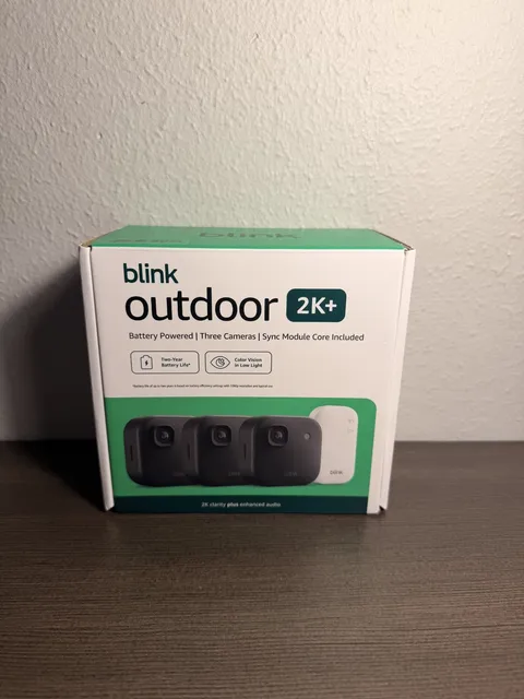 NEW BLINK OUTDOOR 2K+ WIRELESS SECURITY 3 CAMERA SYSTEM - BLACK - SHIPS TODAY