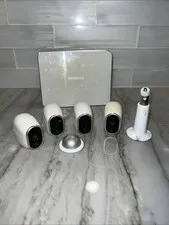 Netgear Arlo VMB3000 Base Station w/ 4 Cameras VMC3030 & Stand Used Tested Works
