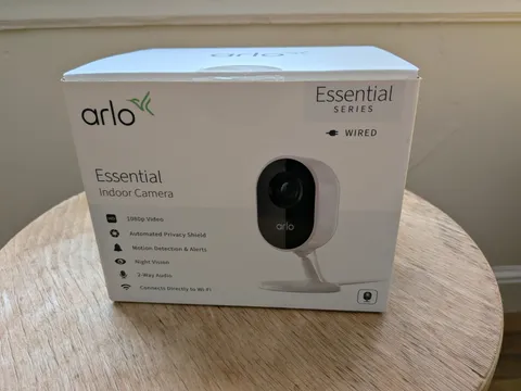 Arlo Essential Indoor Camera wired security cam VMC2040
