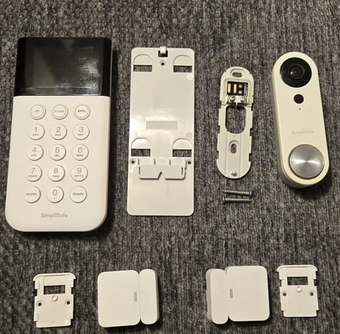 Simplisafe security system with camera Ready to use