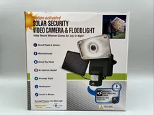 Motion-Activated Solar Security Video Camera & Floodlight High Quality Maxsa