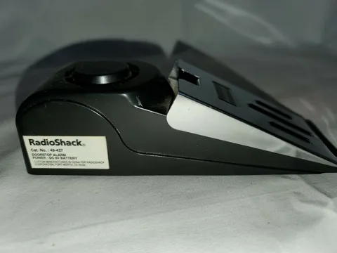 Radio Shack DOORSTOP ALARM Travel Wireless Security Alarm Portable Wedge