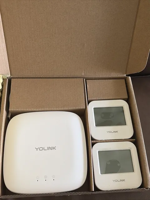 Brand New YOLINK Smart Wireless Temperature / Humidity Sensor Combo Set BNOB