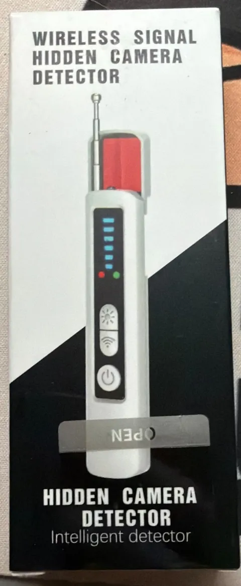 NEW/SEALED Wireless Signal Hidden Camera Detector