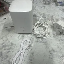 Eufy Security HomeBase 2 T8010 Wi-fi  White with power adapter and cords