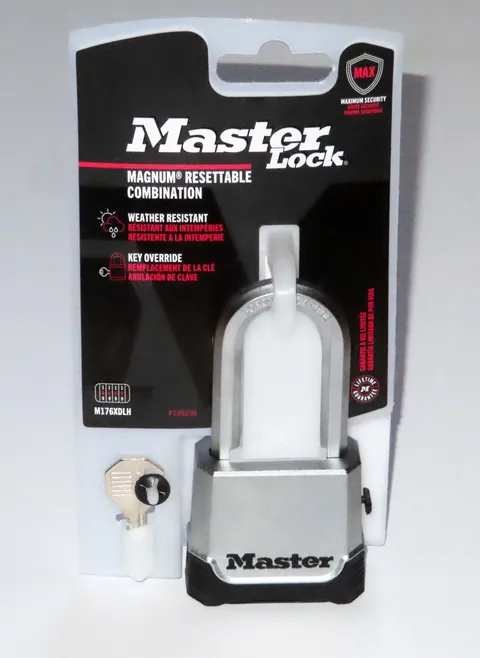 Master Lock Magnum Heavy Duty Outdoor Combination / Key 2-in Padlock  M176XDLH