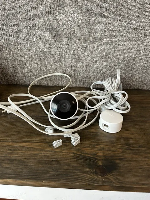Google Nest Cam Outdoor Security Camera 1st Gen A0033 NC2100ES W/ A0038 Adapter