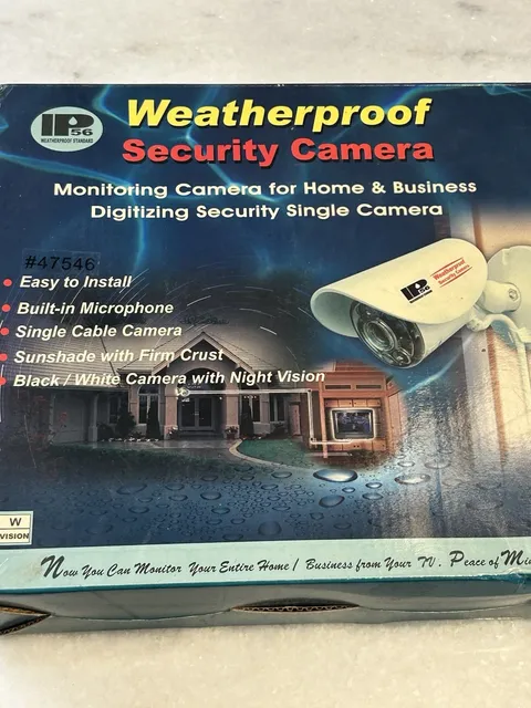 IP 56 Weatherproof Security Camera To TV Color Night Vision & Mic RCA Plugs NIB