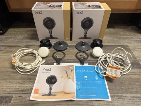 2 Google Nest NC1102ES Cam Indoor Security Camera 1st Gen - Black - Tested!