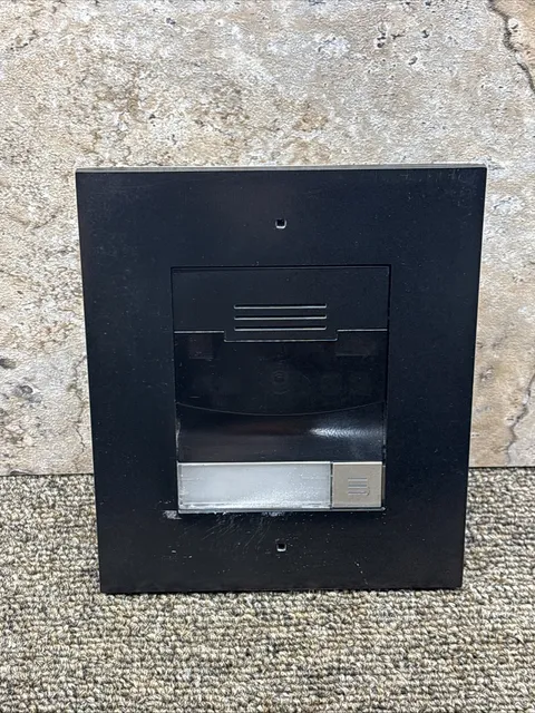 Savant 2N IP Verso Intercom Door Station Camera SOSA-301C With Mounting 87973