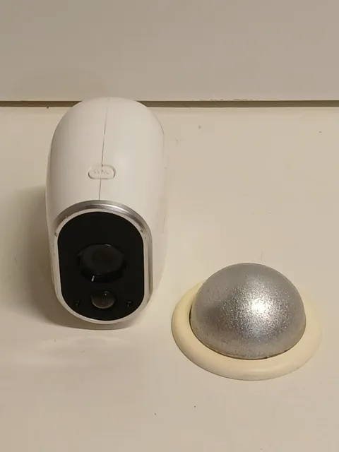 Netgear Arlo VMC3030 HD Wireless Add-On Security Camera With Magnetic Mount