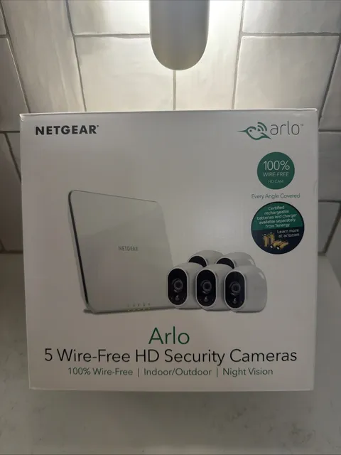 NETGEAR Arlo VMS3530 Wireless Surveillance Security System