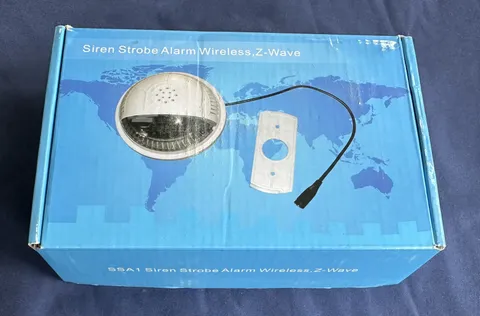 FORTREZ ** SIREN / STROBE ALARM, WIRELESS Z-WAVE ** SSA1