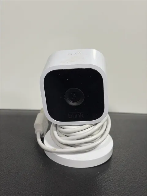 BLINK mini camera 1080p security camera G8V1-9001 FOR PARTS
