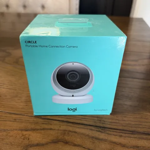 NEW Logitech Logi Circle 1080p Wi‑Fi Indoor IP Camera Motion Mic/Speaker White