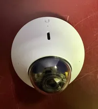AS IS POWERS ON FOR PARTS Ubiquiti Unifi Camera G4 Dome (UVC-G4-DOME) IPX4