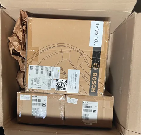 BOSCH DIP-5240IG-00N with 2x Bosch DIP-AIO4-HDD 4TB Expansion Drives 
