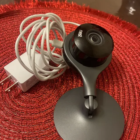 (1) Google Nest Cam Indoor Security Camera A0005 1st Gen