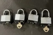 Ace Hardware Padlocks Lot of 4 Identical with 2 Keys