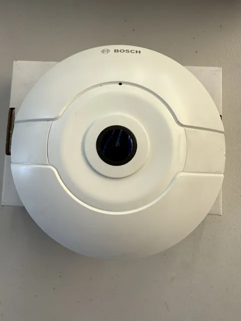 Bosch FLEXIDOME IP Panoramic 7000 12MP 180° IVA Camera NIN-70122-F1 & Wall Box