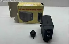 RadioShack Safe House 49-310 Black Invisible Beam Infrared Photorelay/Alarm