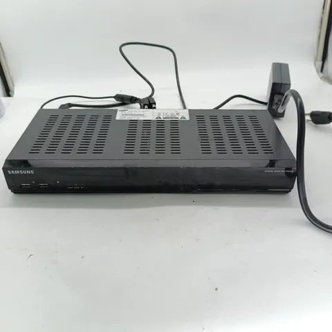Samsung SDR-5100N 16 Channel 1TB Digital Video Recorder Security DVR Black