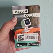 Wyze Cam v3 Indoor/Outdoor Wi-Fi IP Security Camera 1080p White Alexa/Google