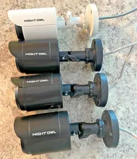 Night Owl HD Cameras LOT 4 CM-C20XB-BU-JF Cameras, Power and Extras Used, Tested