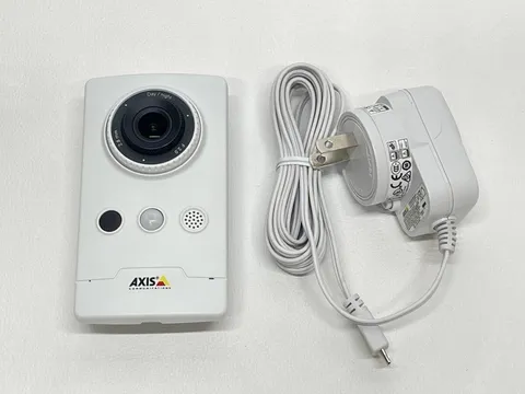 Axis M1065-LW 1080p HD Network Camera IR Night Vision Wide-Angle Lens Tested