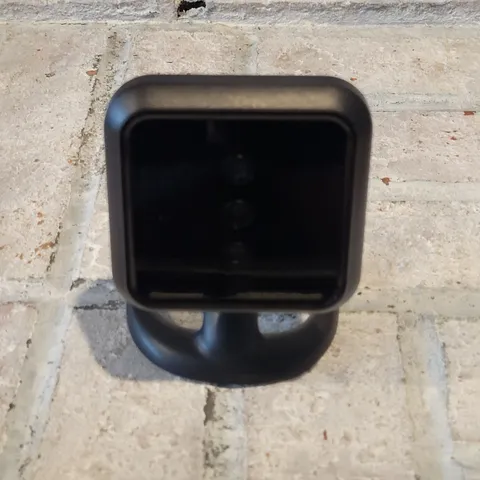 ADT Wireless Network Camera Model: RC8025B-ADT With Power Supply | tested works