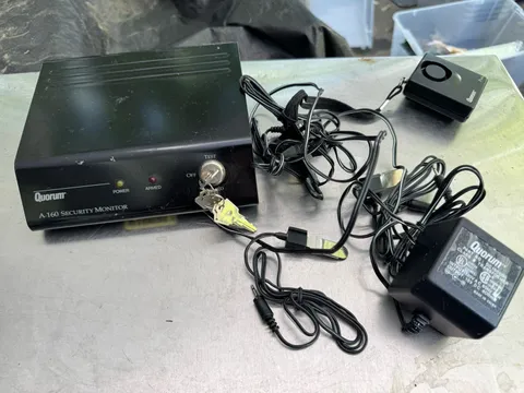Quorum A-160 Security Monitor - Used, Includes Keys. -I1