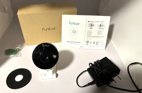 Funlux ZM-WT410 Indoor Wi‑Fi IP Camera 1080p Night Vision Alexa White/Black