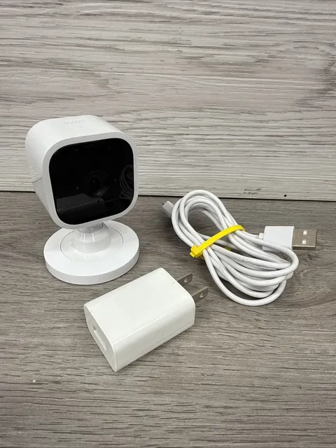 Used Blink Mini Indoor Plug-In 1080 HD Smart Security Camera-Model: BCM00300U