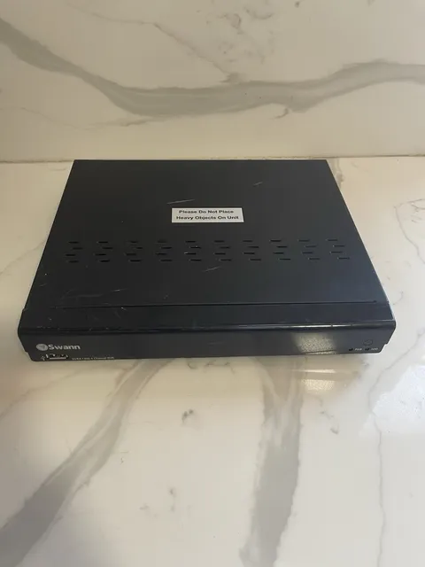 Swann SWDVR-41400H (DVR4-1400) Digital Video Recorder 500GB Hard Drive NO CORDS
