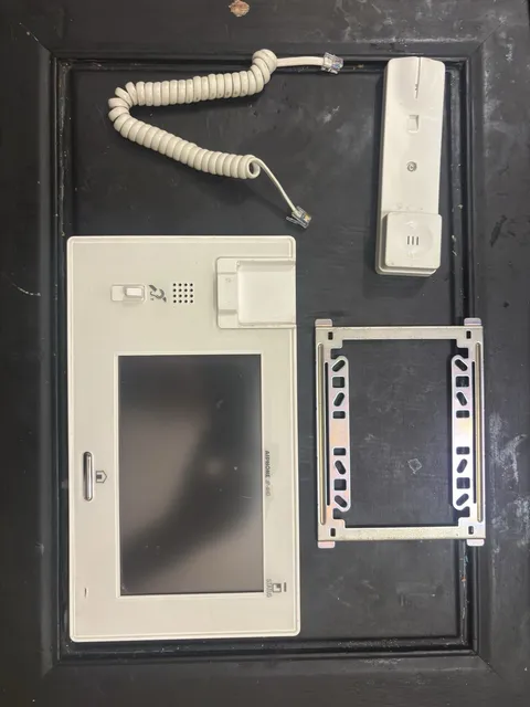 Aiphone JP-4HD Video Intercom, Handset, Mounting Bracket, MPN JP-4HD