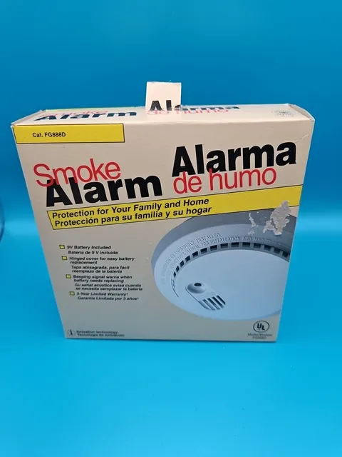 Family Gard Smoke Detector Alarm Model FG888D New Old Stock 