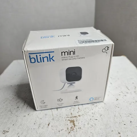 Blink Mini Indoor Plug-In Live HD Smart Security Camera (New in Box) White