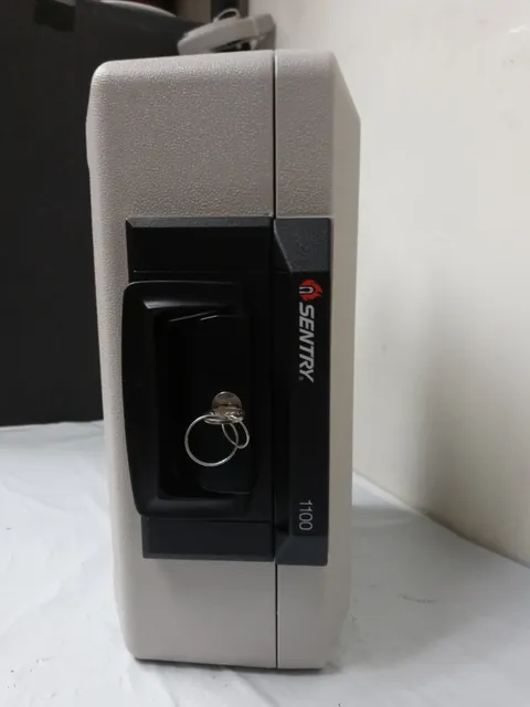 Sentry 1100 Portable Fire Safe Security Box Chest Lockbox With Handle & Key