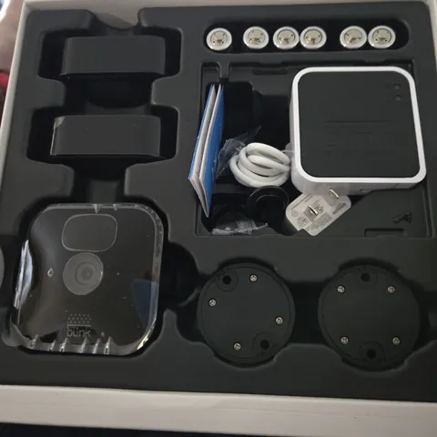 Blink NEW NIB Outdoor 3 Camera System 3rd Gen Wireless HD Security Cameras Black