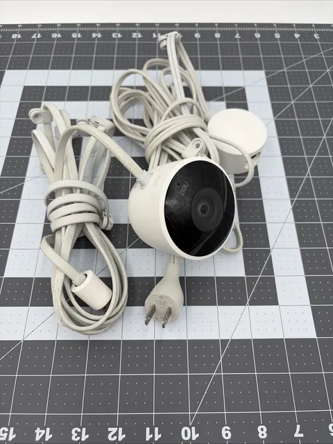 **No Mount** Google Nest Cam Outdoor HD Security Camera 1st Gen A0033 + A0038